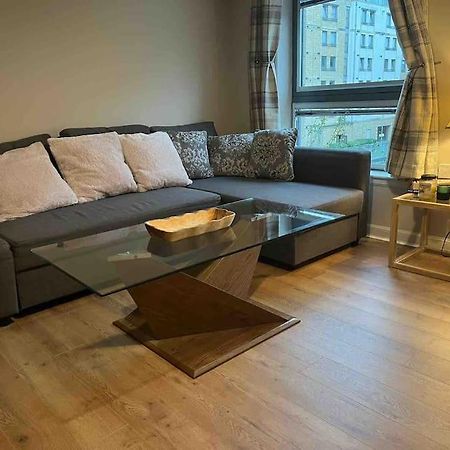 Modern Edinburgh Apartment 2 Bedrooms & Two Bathrooms Buitenkant foto